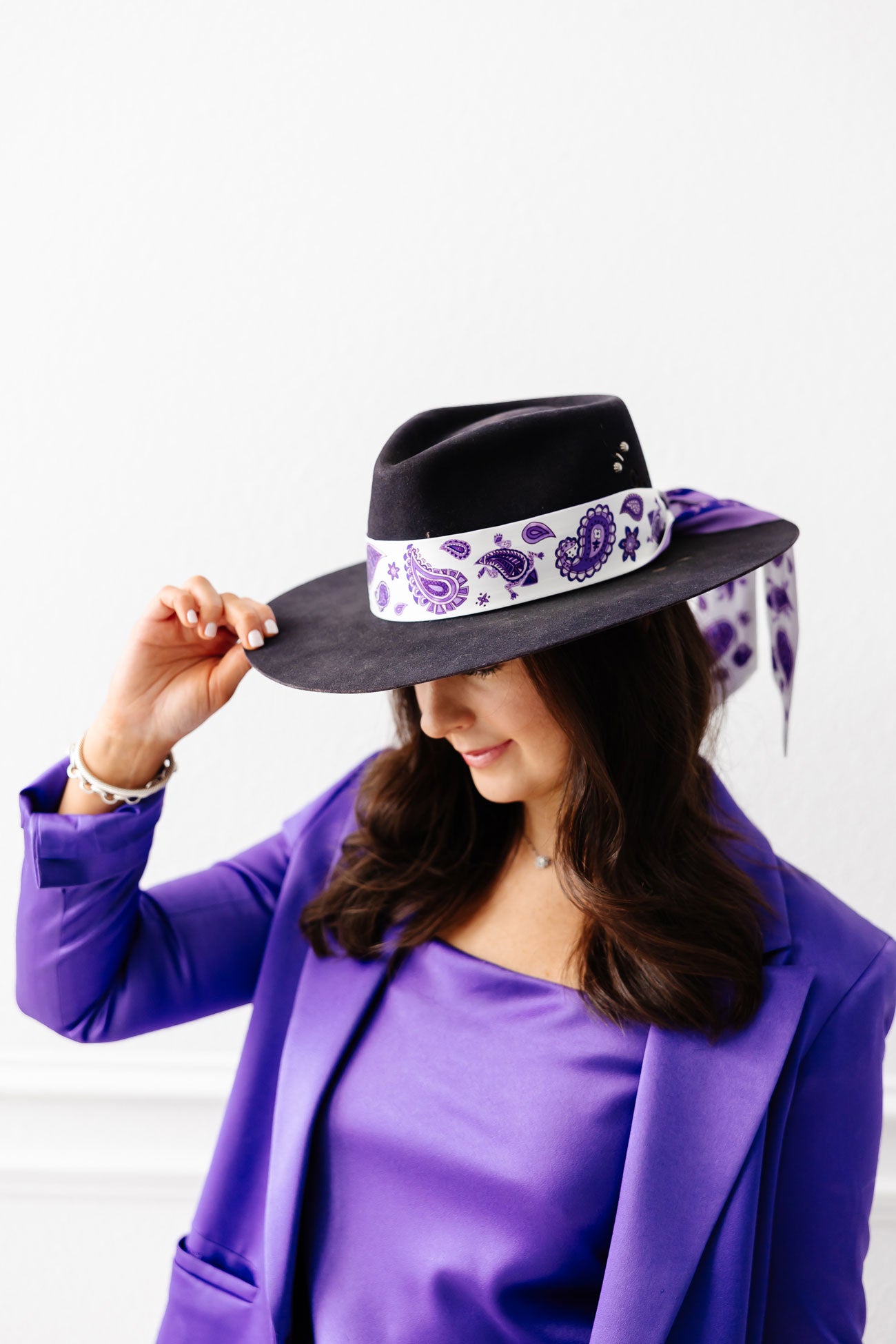 KELLY X Purple Paisley Silky
