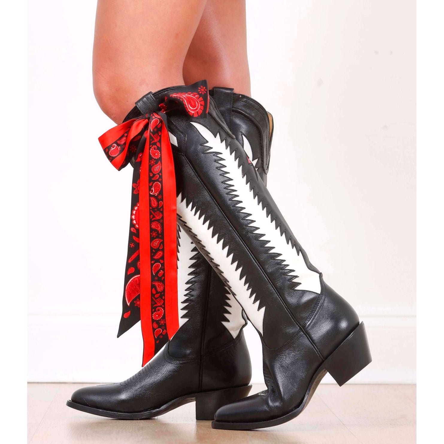 Black Scarlett Paisley Silky