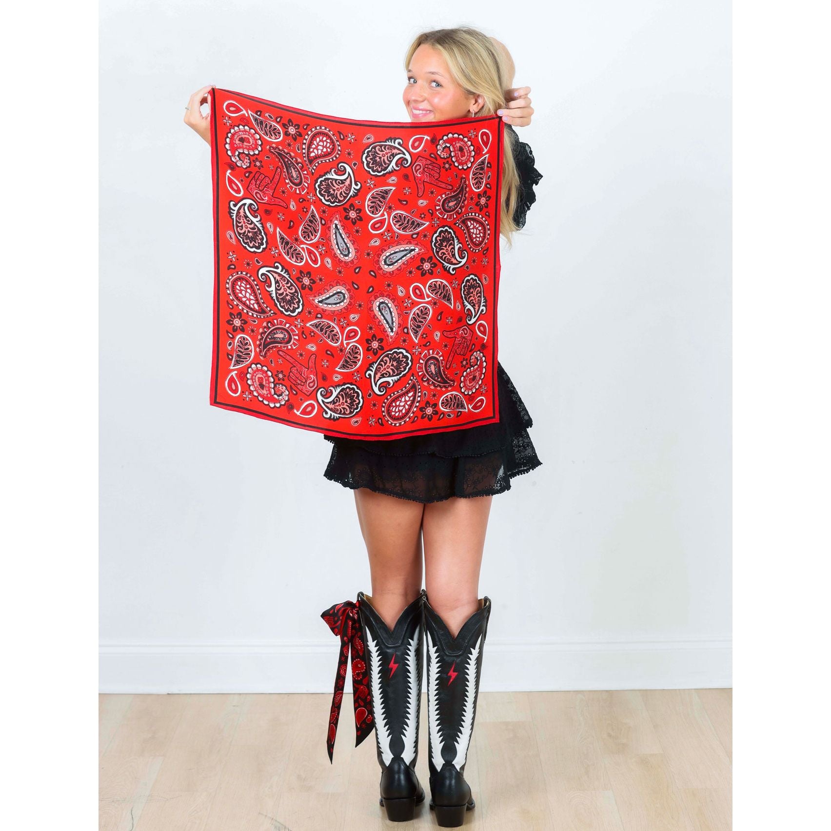 Black Scarlett Paisley Scarf