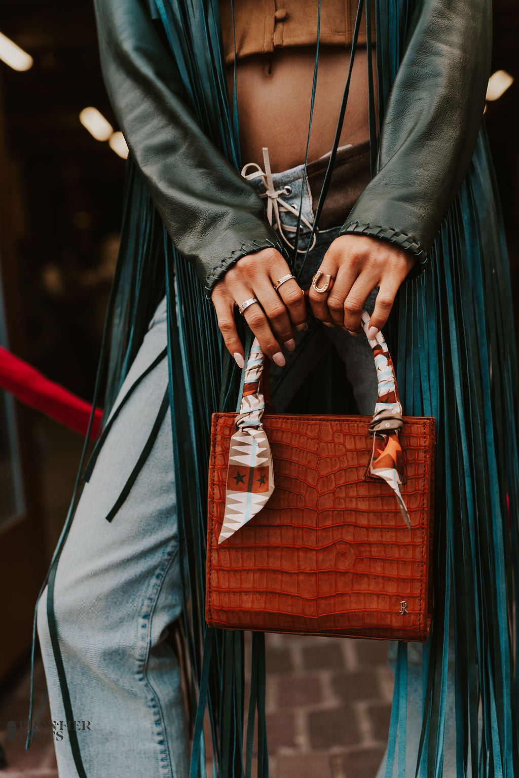 Frontier Star — Long Silky (Saddle Dust)