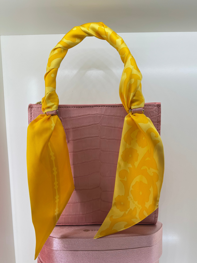 Golden Bloom Short Silky